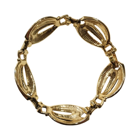 8 Golden Tone Fashion Bracelets, Elegant Jewelry - Picture 4 of 9